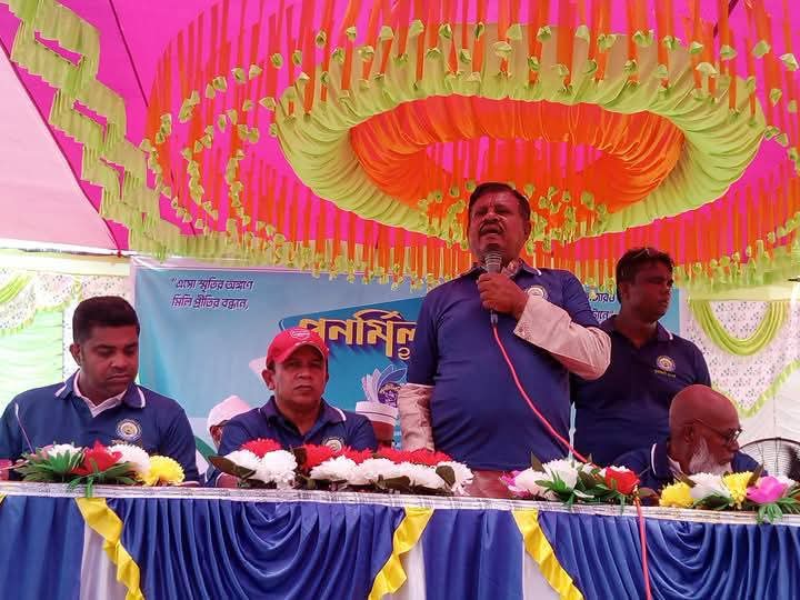 কয়রা উপজেলার গ্রাজুয়েট মাধ্যমিক বিদ্যালয়ের ২০২৪ মিলন মেলা ও ঈদ পূর্ণমিলনী অনুষ্ঠিত