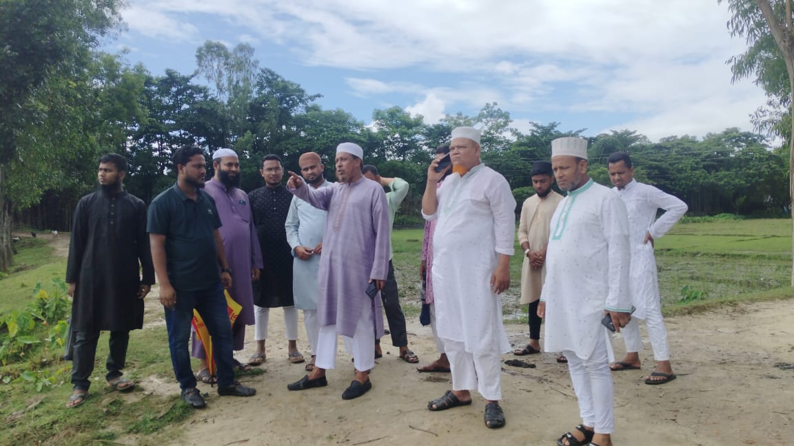 গোয়াইনঘাটে হাকুর বাজার-ঘোষগ্রাম কাঁচা রাস্তা পরিদর্শনে জয়নাল আবেদিন