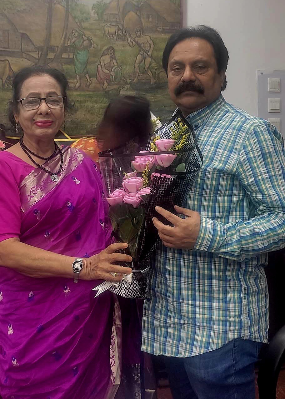 কবিতাঃ  অভিবাদন