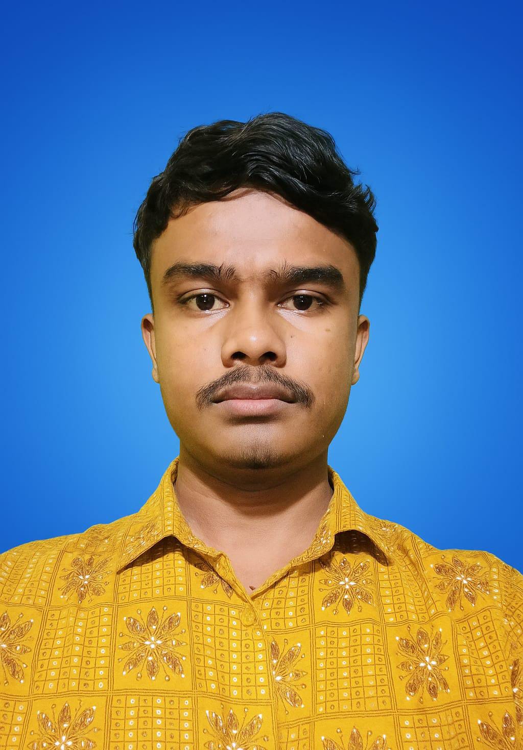 জগন্নাথপুরের কানু কুমারের ছেলে উচ্চ শিক্ষিত হতে চায়