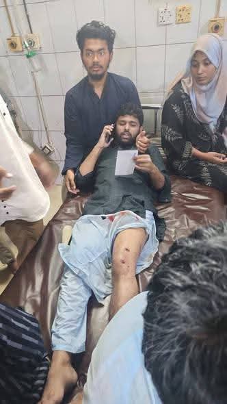 ইনকিলাব মঞ্চের নেতাকর্মীদের ওপর পুলিশ–বিজিবির যৌথ অভিযান, গুলিতে আহত জাবেরসহ শতাধিক